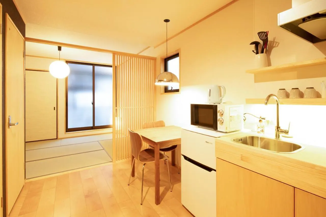 Apartment カモンイン 東寺道